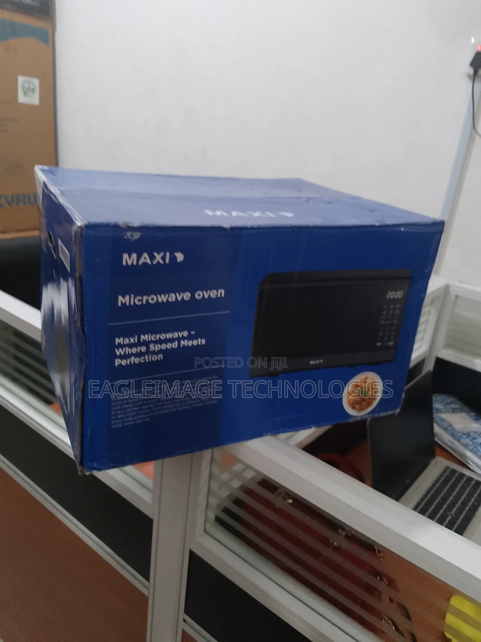 "Reheat, Defrost Cook With Ease – Maxi 20l Microwave"