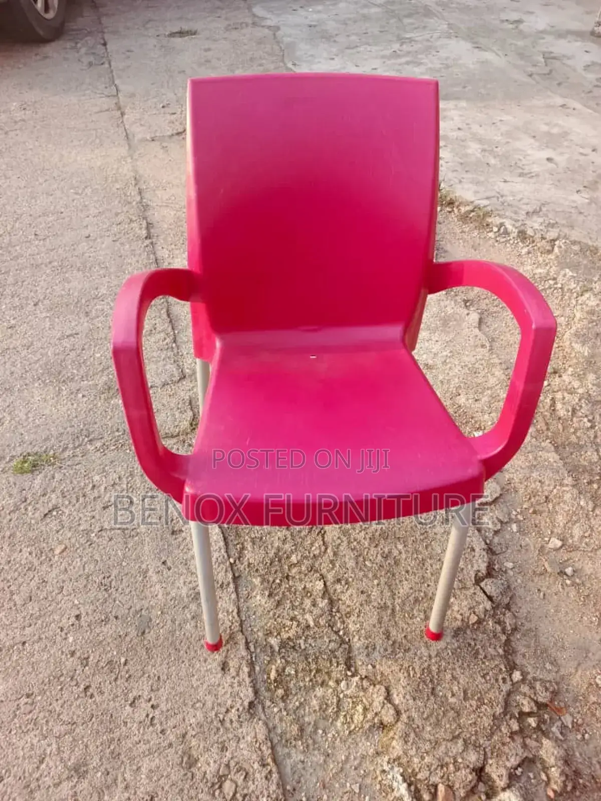 Plastic Chair With Armrest