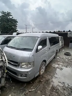 Toyota HiAce 2010 Grey