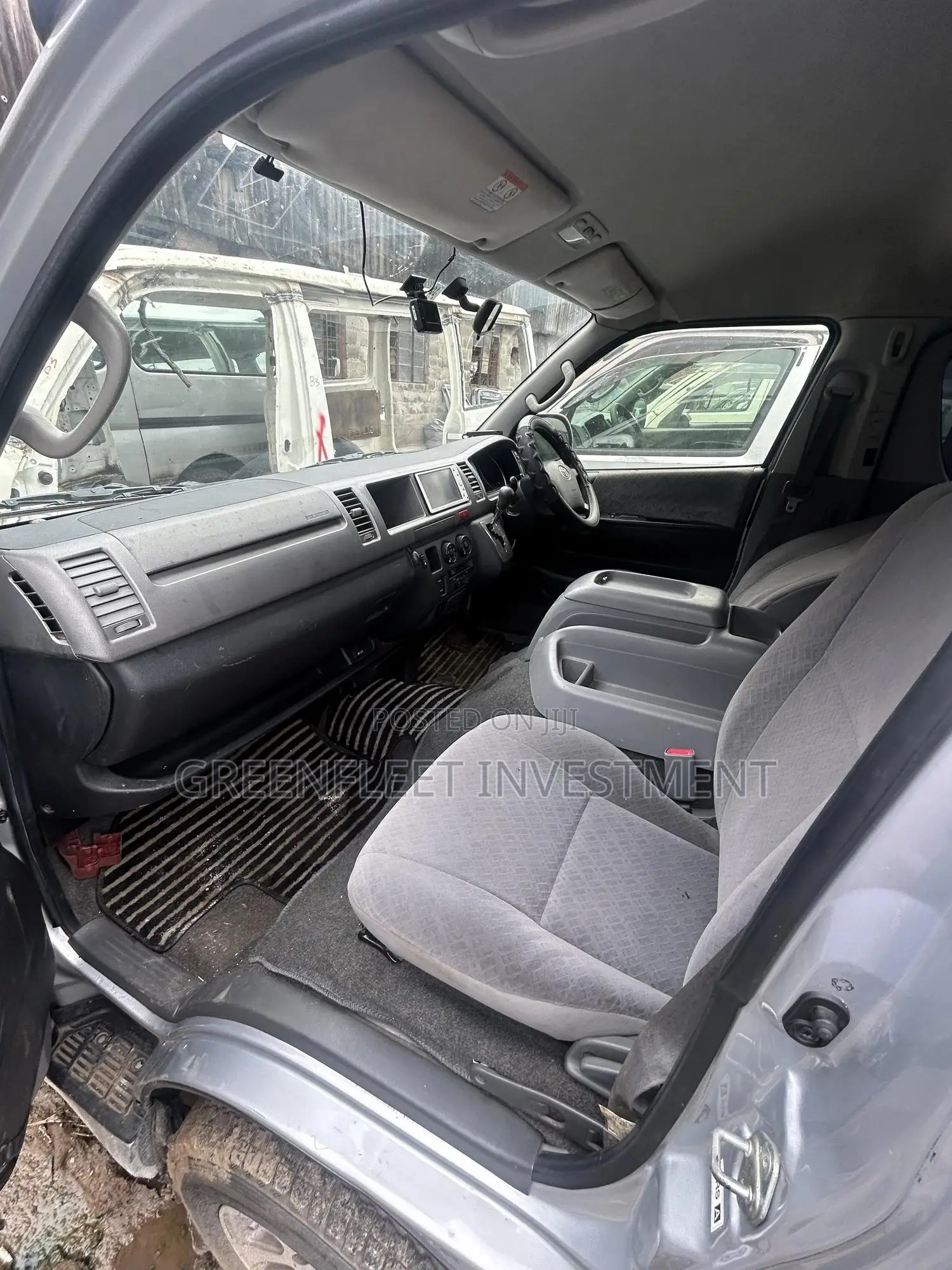 Toyota HiAce 2010 Grey