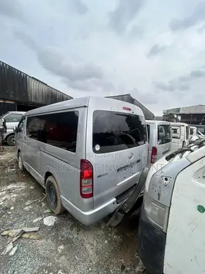 Toyota HiAce 2010 Grey