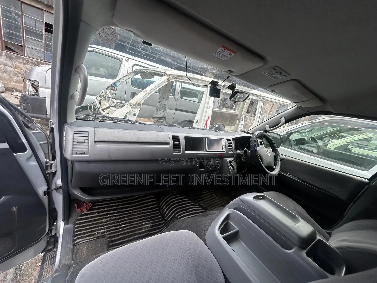 Toyota HiAce 2010 Grey