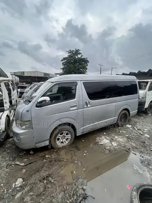 Toyota HiAce 2010 Grey