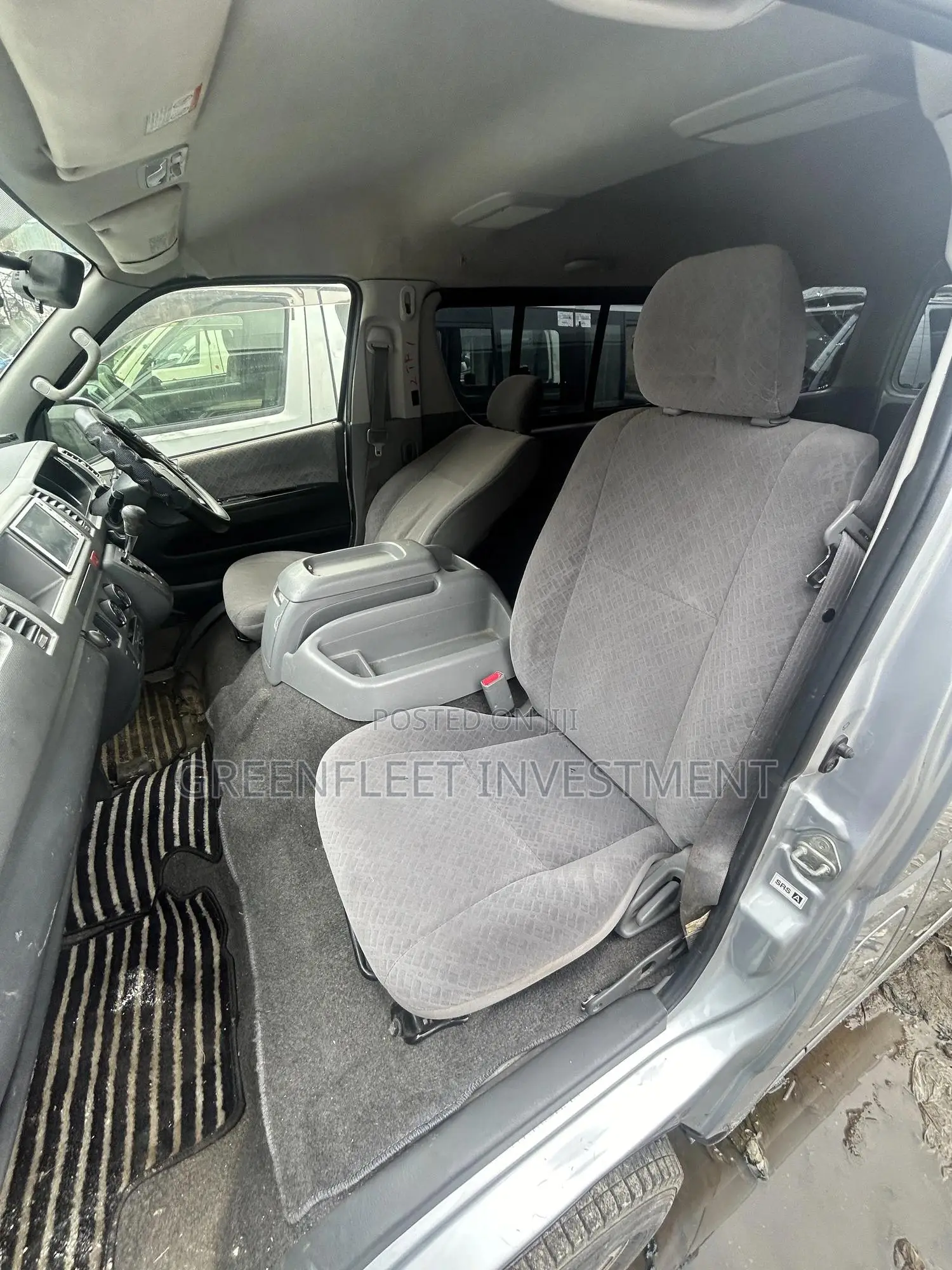 Toyota HiAce 2010 Grey