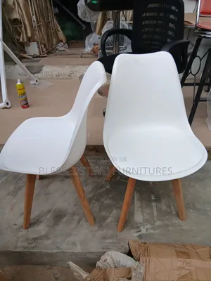 White Visitor Chair for Office
