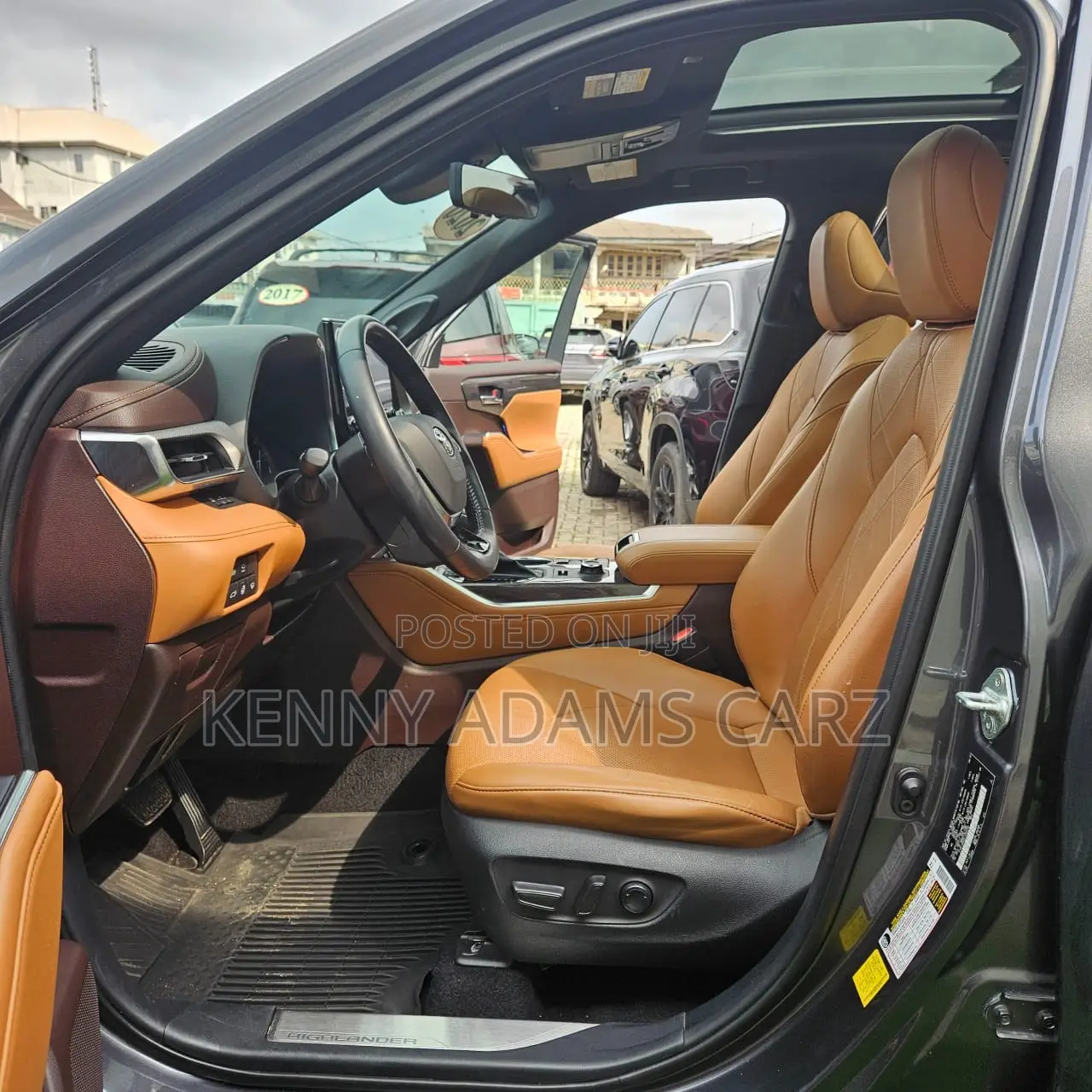 Toyota Highlander Platinum AWD 2020 Gray