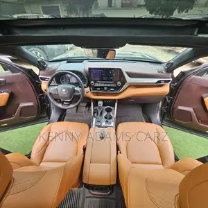 Toyota Highlander Platinum AWD 2020 Gray