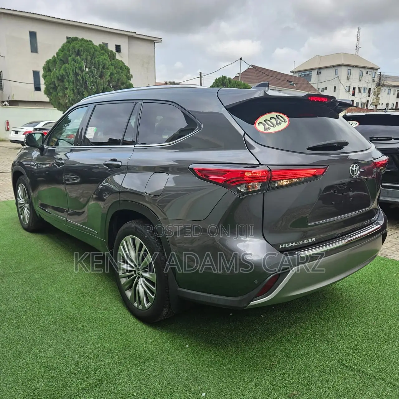 Toyota Highlander Platinum AWD 2020 Gray