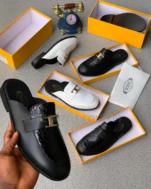 Tod’S Iconic Mules