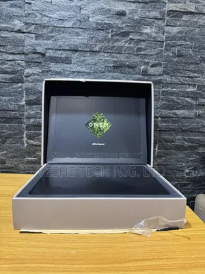 Laptop HP Omen Max 16 24GB AMD Ryzen SSD 1T