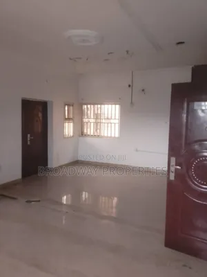 4bdrm Duplex in Magodo Phase2 for rent