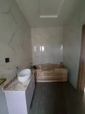 5bdrm Duplex in Magodo Phase2 for sale