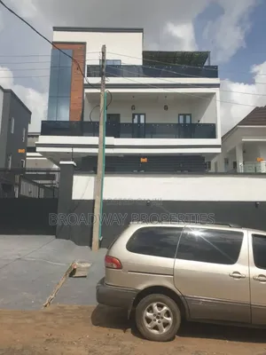 5bdrm House in GRA Phase 2 Shangisha for sale