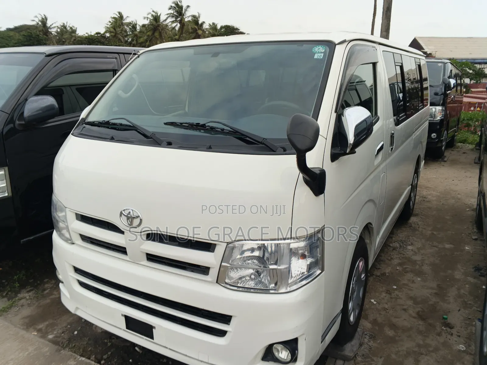 Toyota HiAce 2012 White