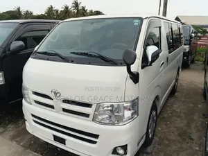 Toyota HiAce 2012 White