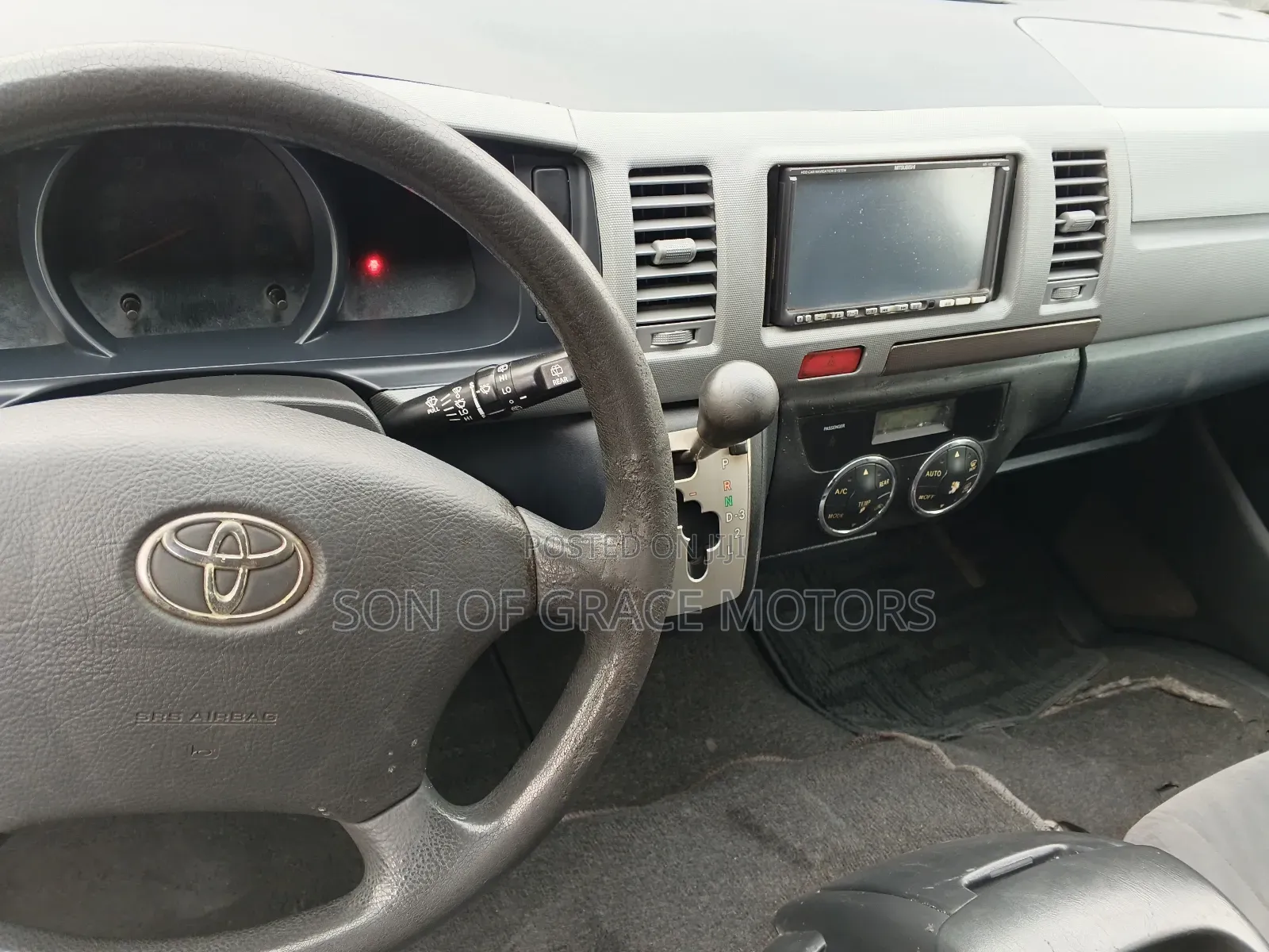 Toyota HiAce 2010 Black