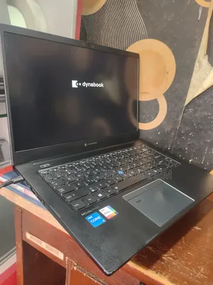 Laptop Toshiba Dynabook T552 8GB Intel Core I5 SSD 256GB