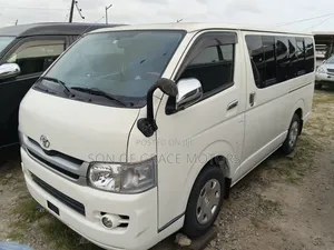 Toyota HiAce 2012 White