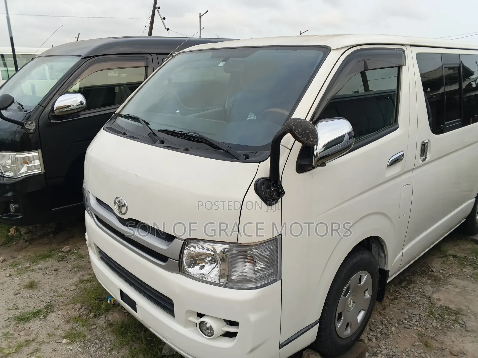 Toyota HiAce 2012 White