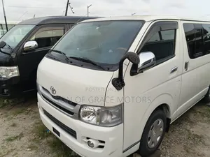 Toyota HiAce 2012 White