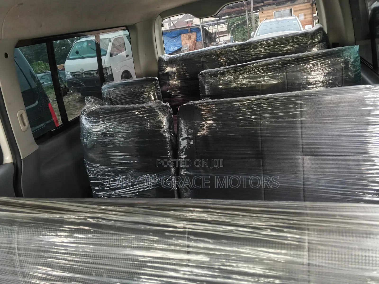 Toyota HiAce 2012 White