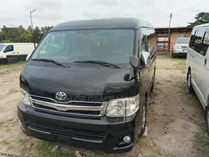 Toyota HiAce 2012 Black