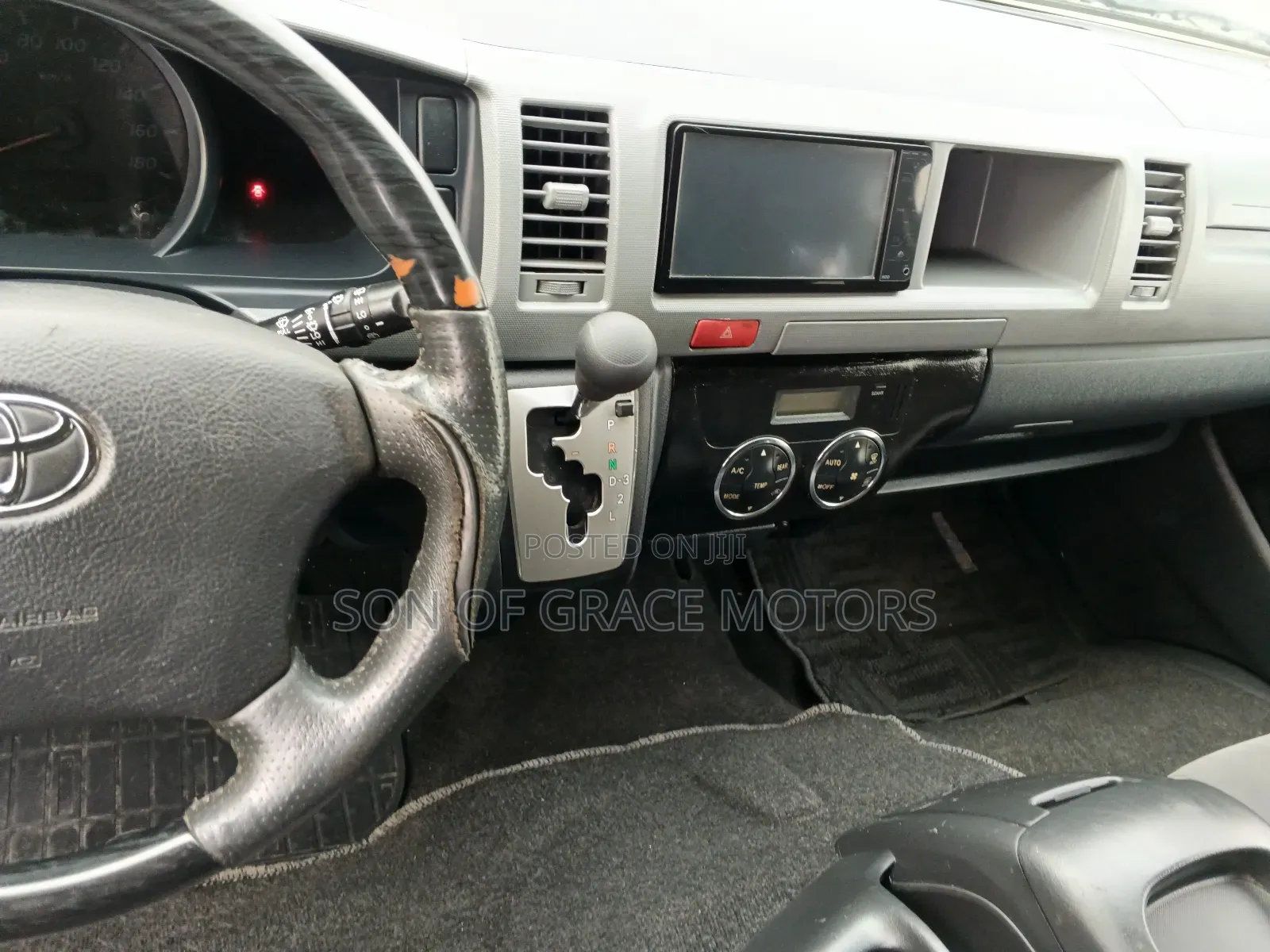 Toyota HiAce 2012 Black