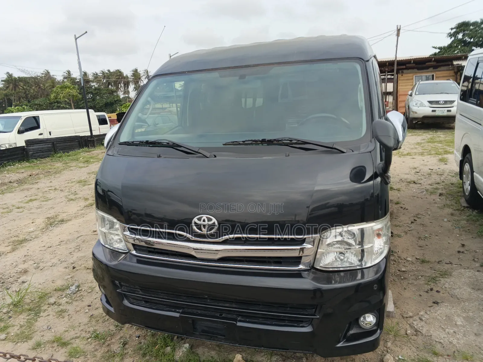 Toyota HiAce 2012 Black