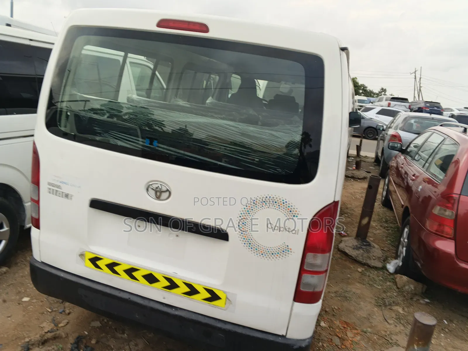 Toyota HiAce 2010 White