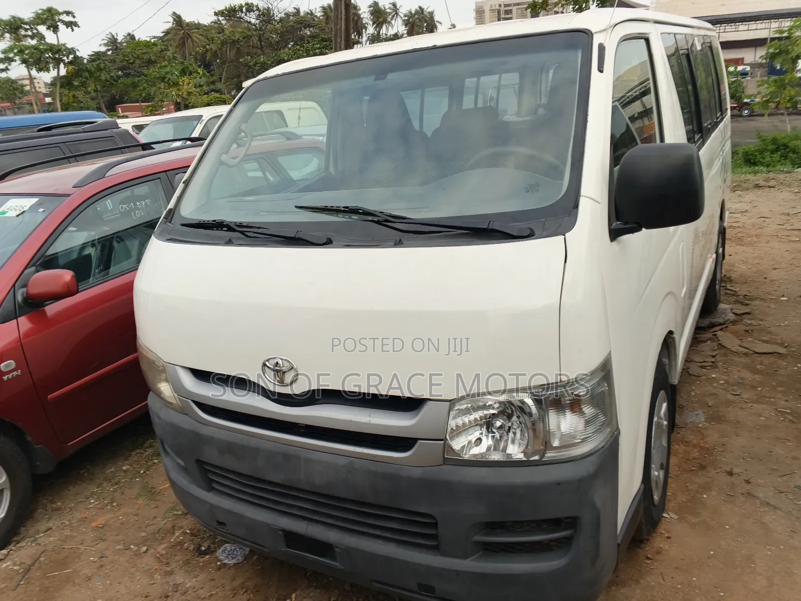 Toyota HiAce 2010 White