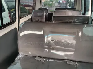 Toyota HiAce 2010 White
