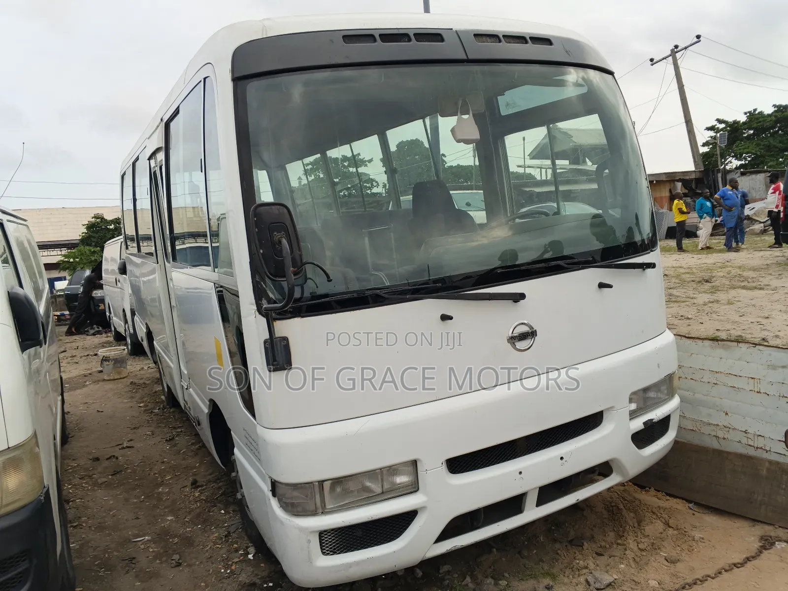 Nissan Civilian 2010 White