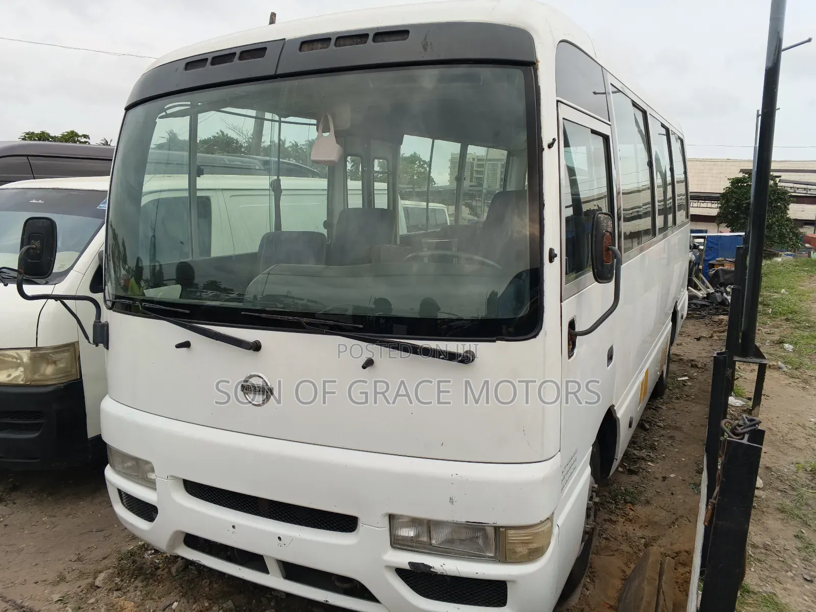 Nissan Civilian 2010 White