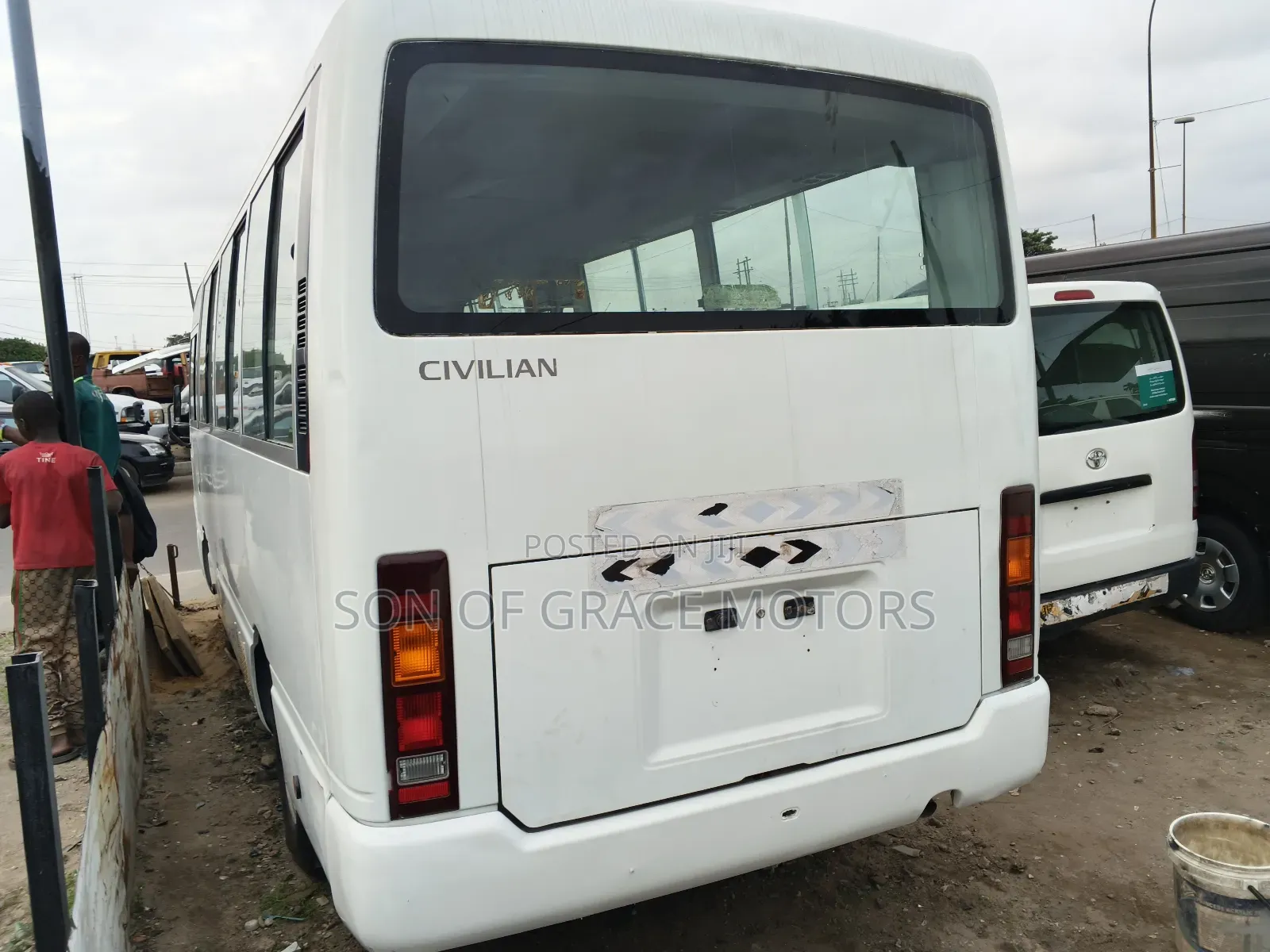 Nissan Civilian 2010 White