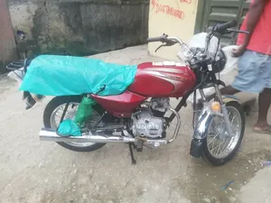 New Bajaj Boxer 2025 Red