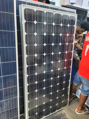 300wat Canadian Solar Mono Panels