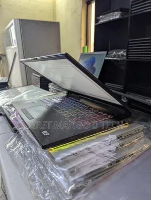 Laptop Asus ROG Strix G15 G512 32GB Intel Core i7 SSD 512GB