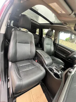 Toyota Highlander Limited Platinum 4x4 V6 (3.5L 6cyl 8A) 2017 Burgundy