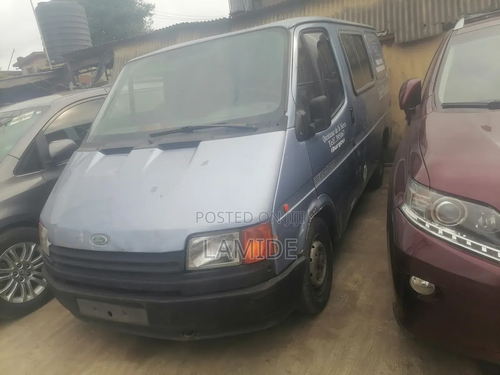 Ford Transit 2000 Blue