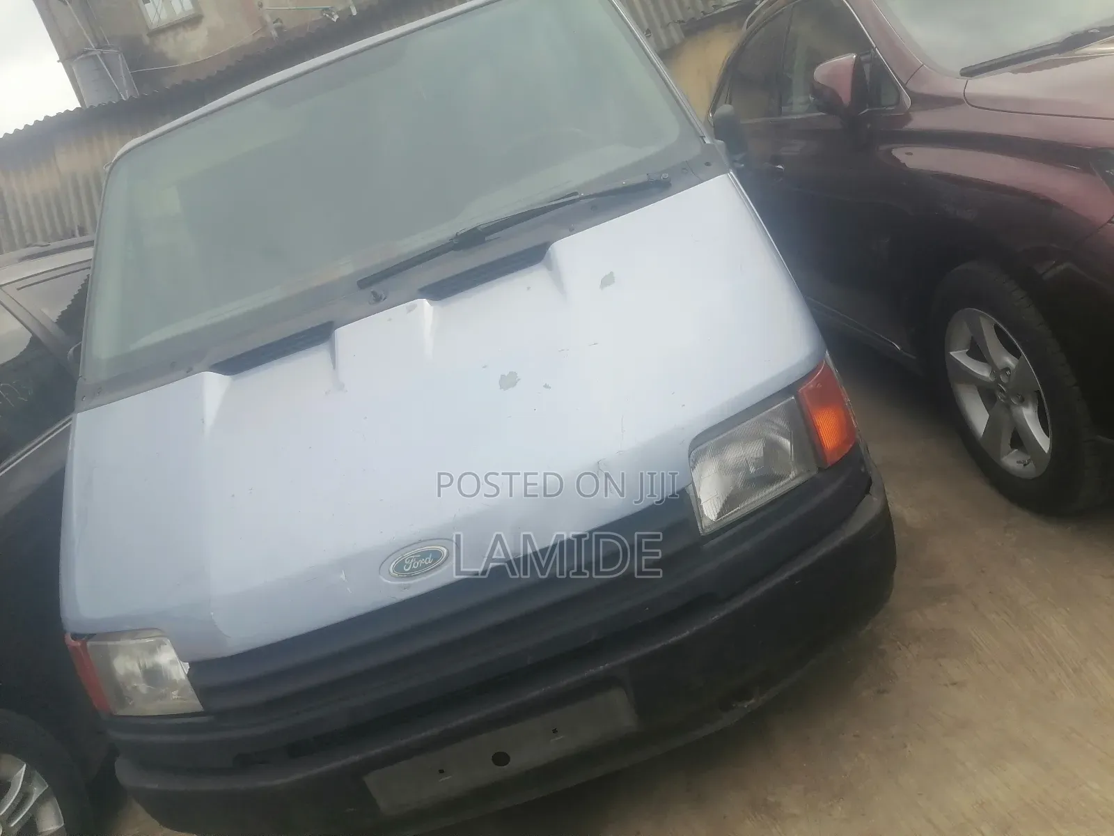 Ford Transit 2000 Blue