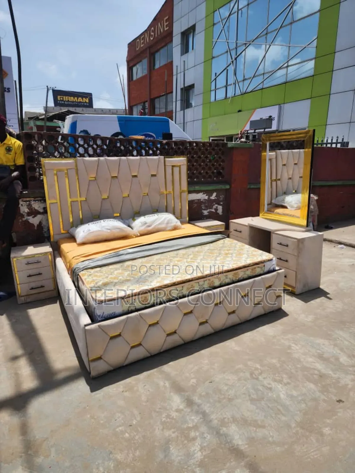 Bedframe's