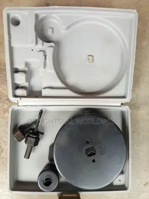 Hole Saw Kit / Hole Cutter Drill Bit