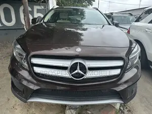 Mercedes-Benz GLA-Class GLA250 4MATIC 4dr SUV AWD (2.0L 4cyl Turbo 7AM)