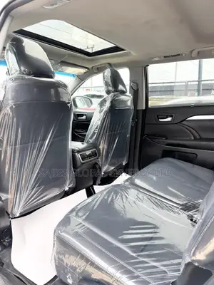 Toyota Highlander XLE 2019 White