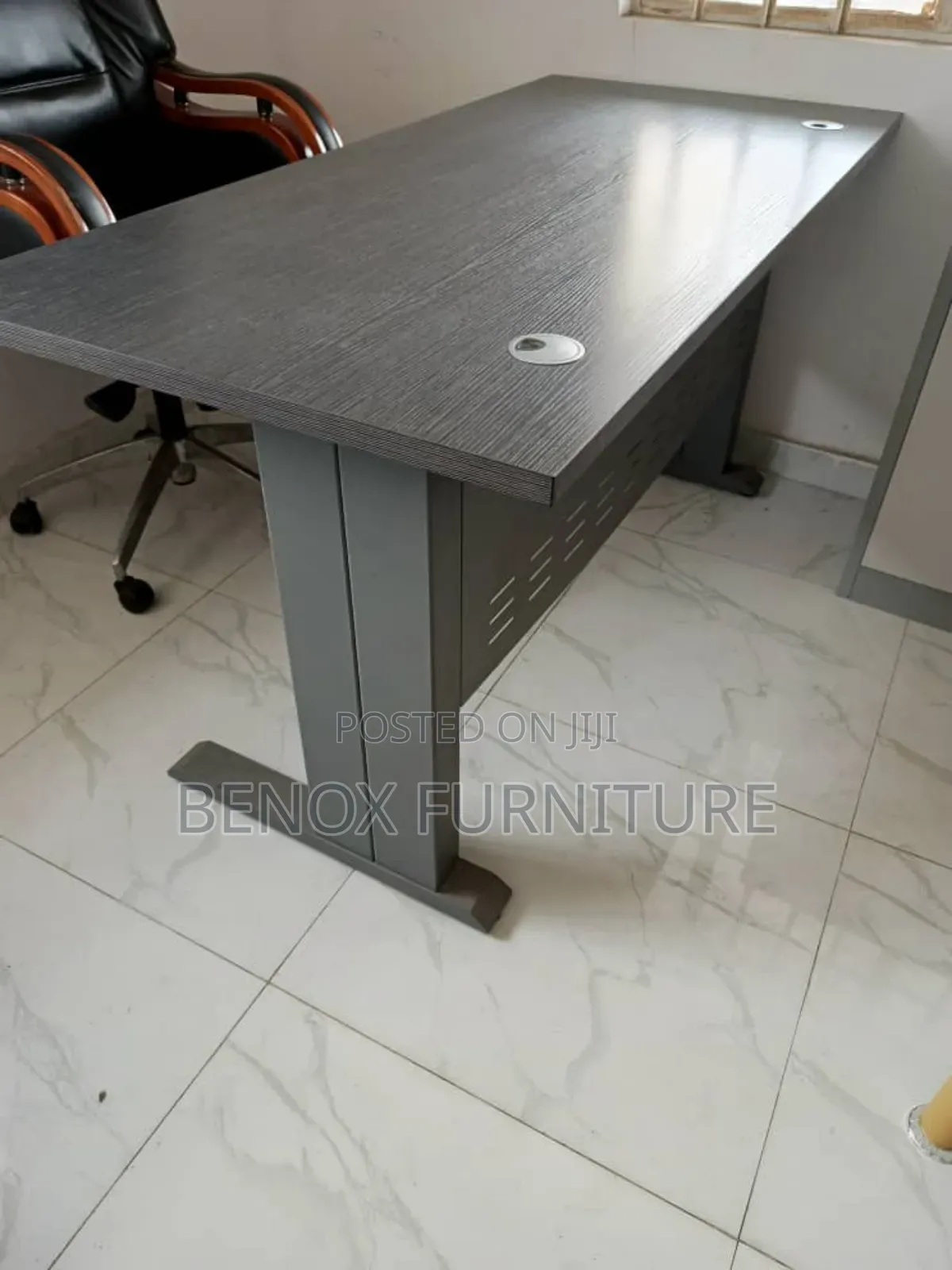 Office Desk With Drawer