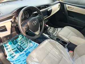 Toyota Corolla LE Eco Plus 4dr Sedan (1.8L 4cyl CVT) 2016 Black