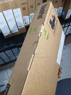 New Laptop Lenovo ThinkPad X1 Carbon 32GB Intel Core Ultra 7 SSD 512GB