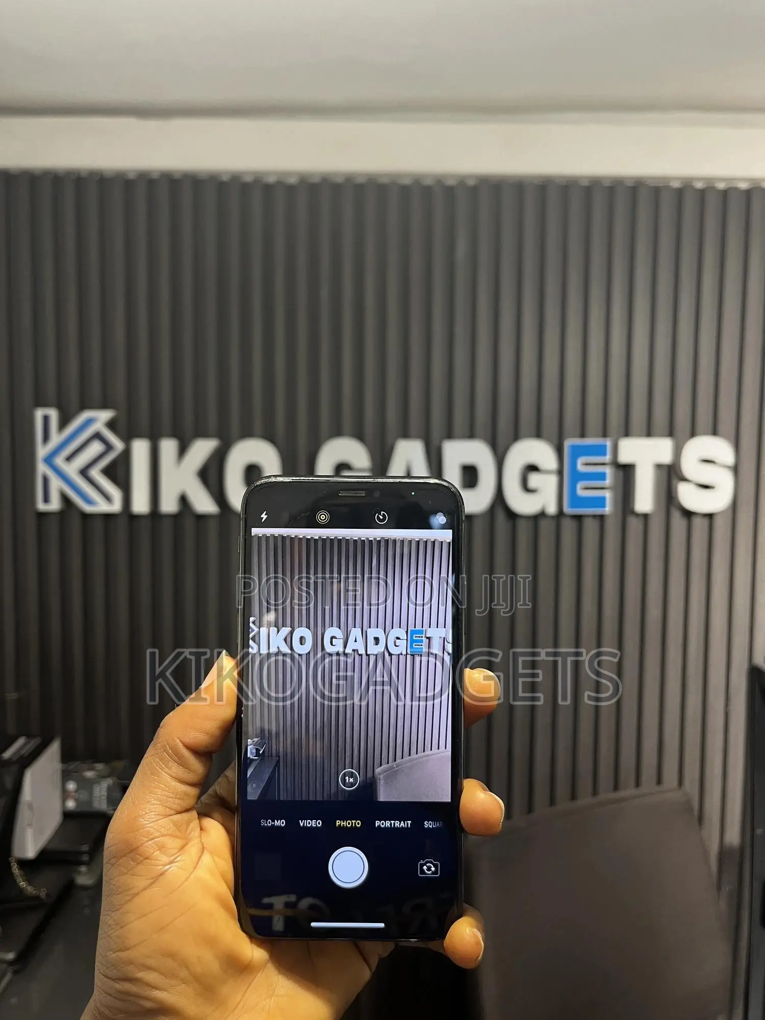 Apple iPhone X 64 GB Black