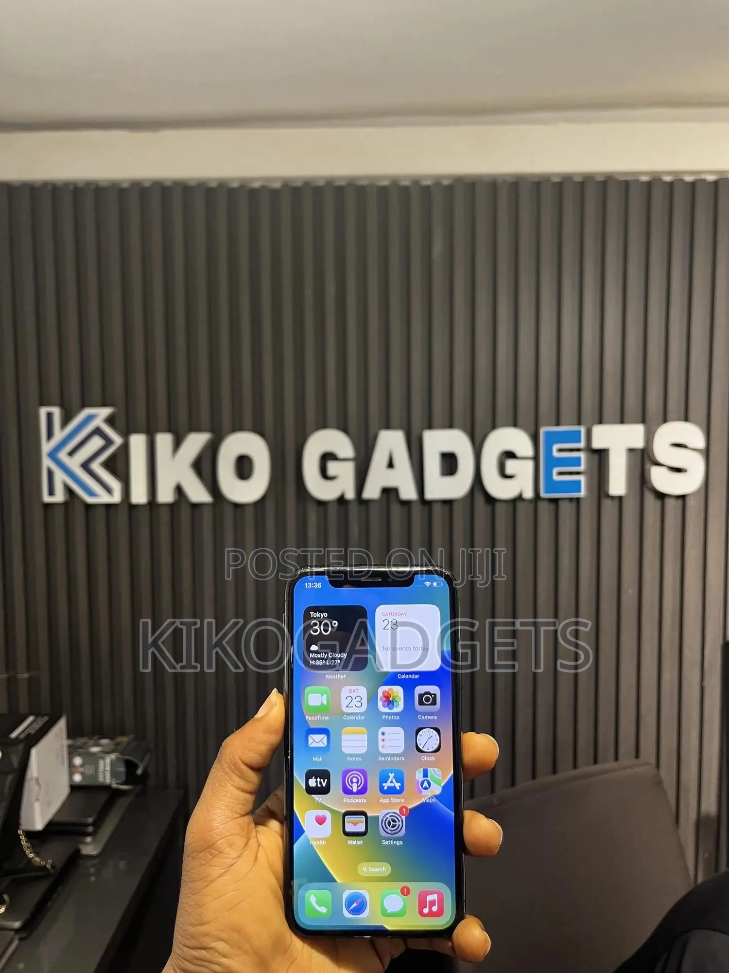 Apple iPhone X 64 GB Black