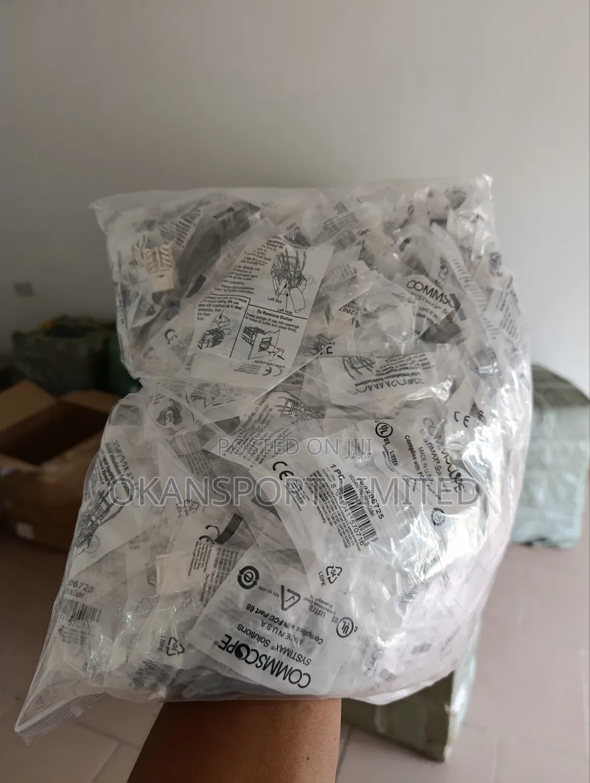 Single Faceplate Commscope Systimax Cat 6 With Modules